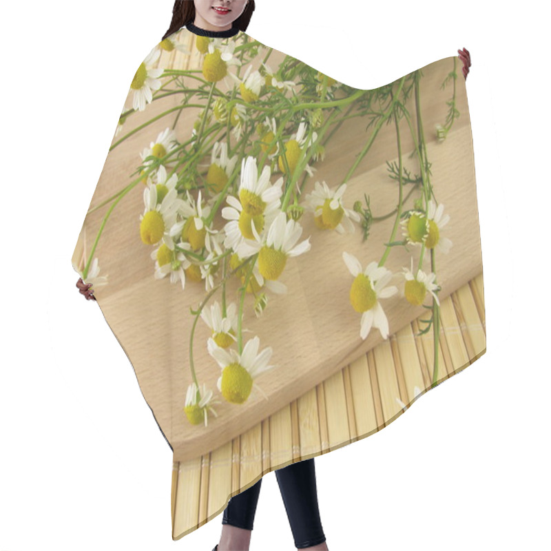 Personality  Freshly Picked Chamomile Hair Cutting Cape