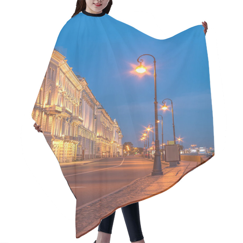 Personality  Night View Of Palace Embankment Hair Cutting Cape