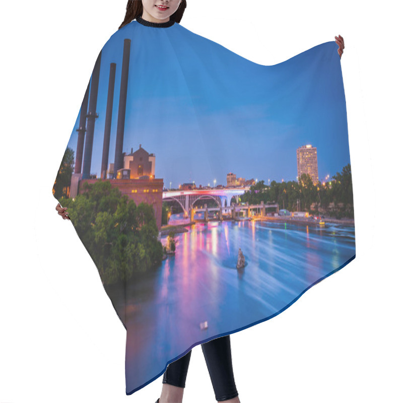 Personality  View Of The Mississippi River From The Stone Arch Bridge At Nigh Hair Cutting Cape