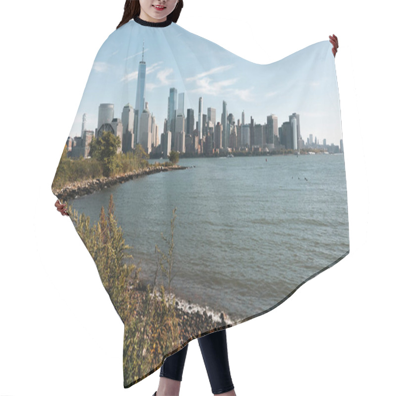 Personality  Riverbank Of Hudson River With Skyscrapers Of Manhattan In New York City Hair Cutting Cape