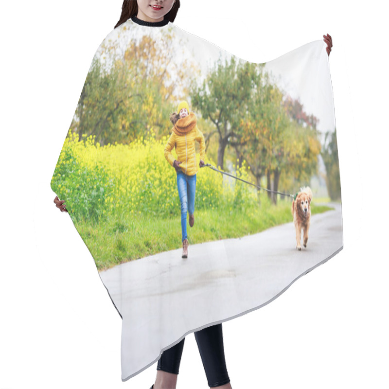 Personality  Running With Dog Friend Hair Cutting Cape