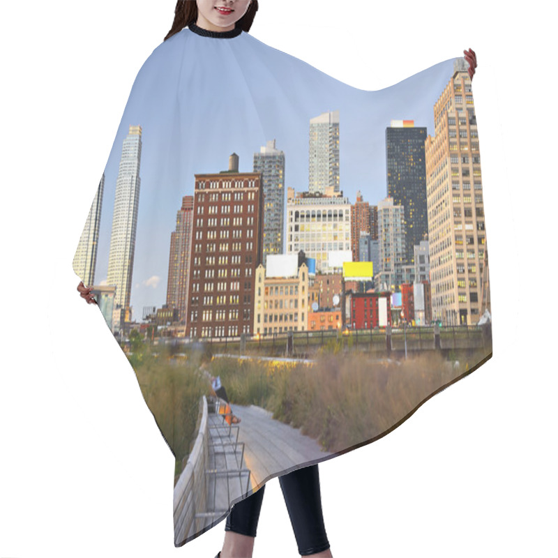 Personality  New York City High Line Hair Cutting Cape