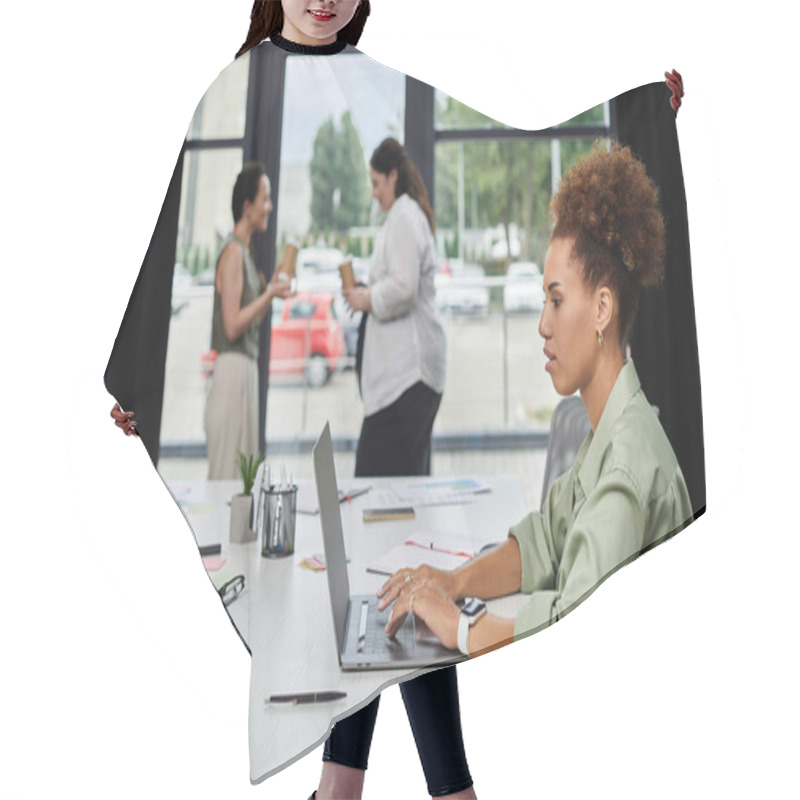 Personality  In A Modern Office, Two Professionals Chat While Another Works Diligently. Hair Cutting Cape