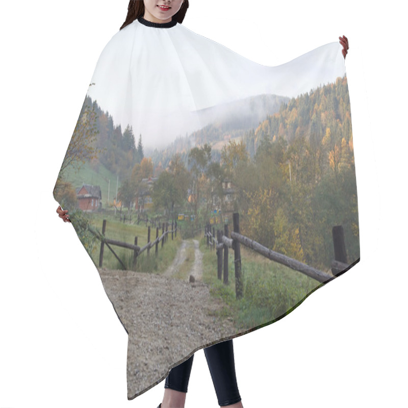 Personality  Country Path Hair Cutting Cape