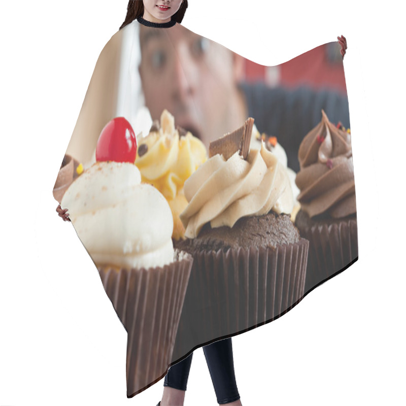 Personality  Man Wants To Eat Cupcakes Hair Cutting Cape