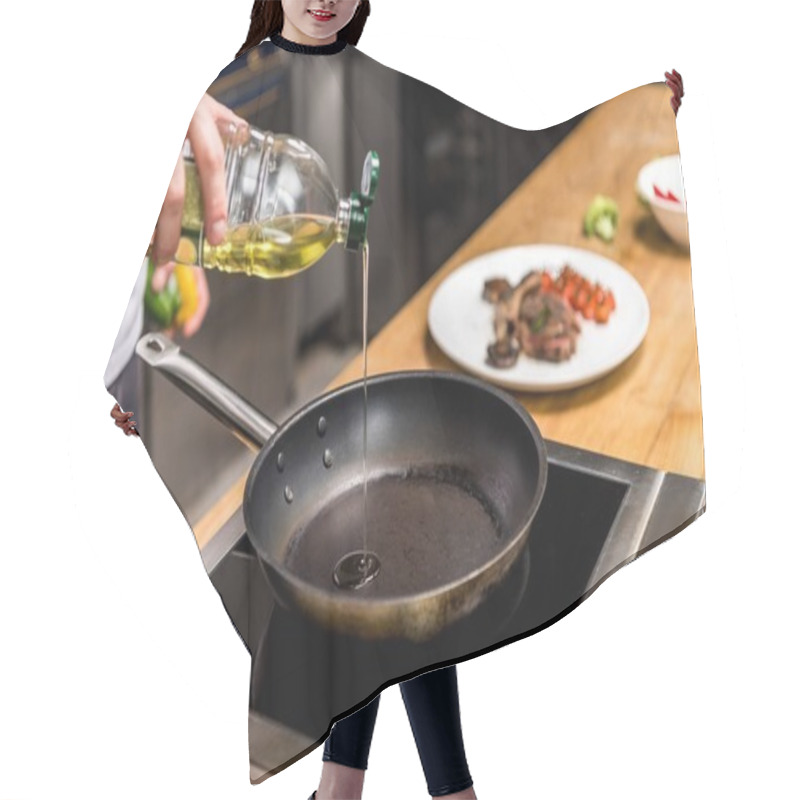 Personality  Cropped Image Of Chef Pouring Oil On Frying Pan Hair Cutting Cape