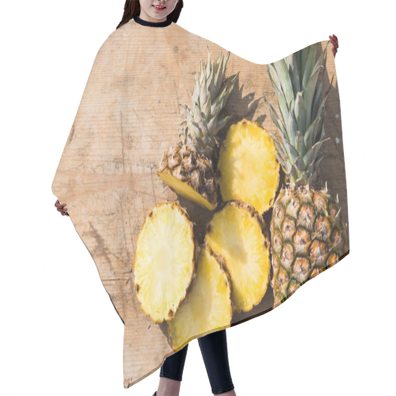 Personality  Fresh Ripe Pineapples Hair Cutting Cape