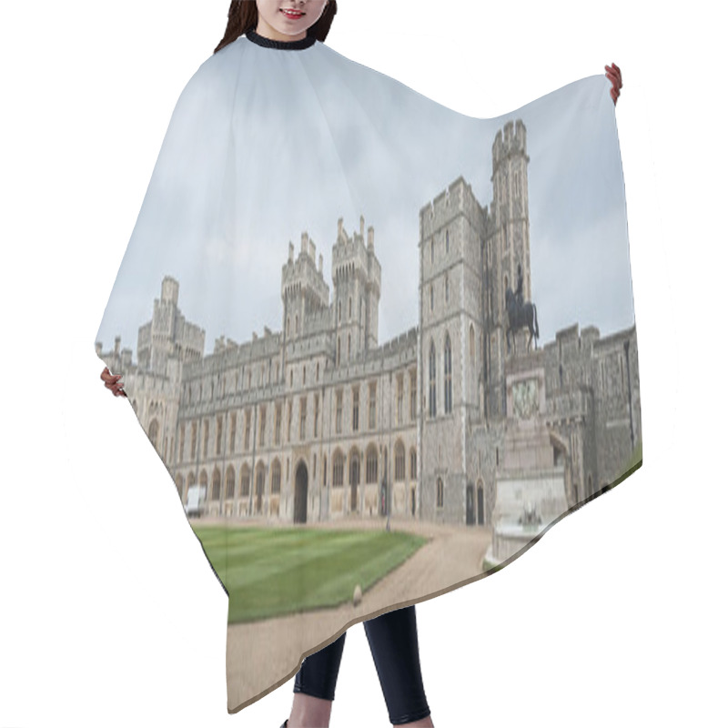 Personality  WINDSOR, ENGLAND -MAY, 24 2018: Windsor Castle, Built In The 11th Century, Is   The Residence Of The British Royal Family At Windsor In The English County Of Berkshire, United Kingdom   Hair Cutting Cape