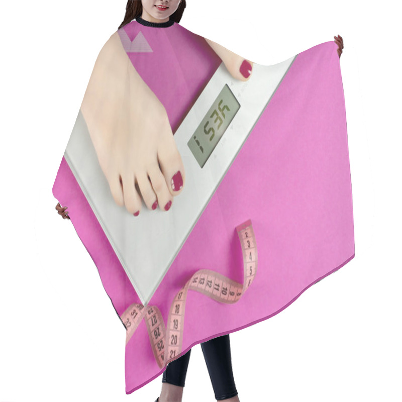 Personality  Measure Tape And Scales On A Pink Background With The Words Yes. Diet Plan And Workout Women Before The Summer Season. Healthy Lifestyle, Body Slimming, Weight Loss Concept. Cares For The Body Hair Cutting Cape