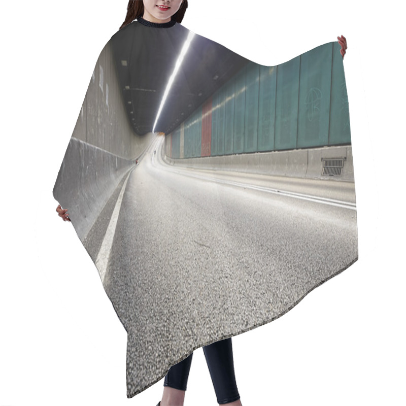 Personality  Urban Tunnel Without Traffic Hair Cutting Cape