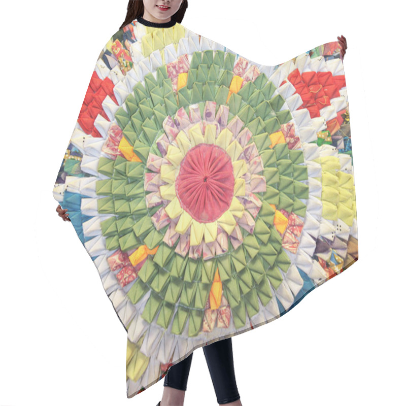 Personality  Handmade Circular Rug With Floral Pattern In Patchwork Style Hair Cutting Cape