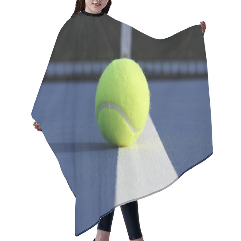 Personality  Tennis Ball On The Court Hair Cutting Cape