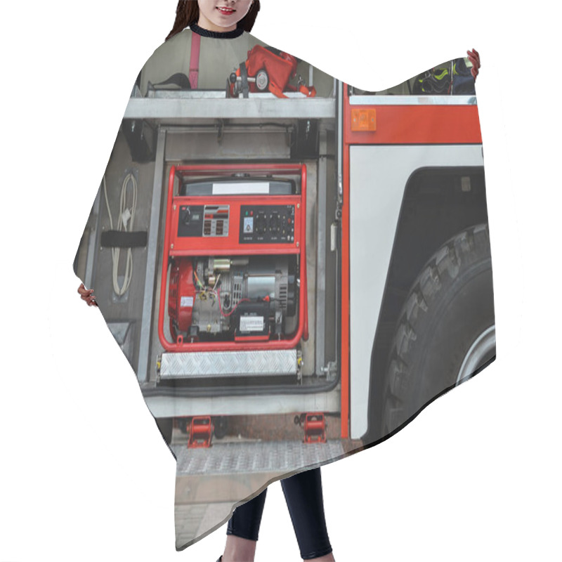 Personality  Electric Generator In Fire Engine Hair Cutting Cape