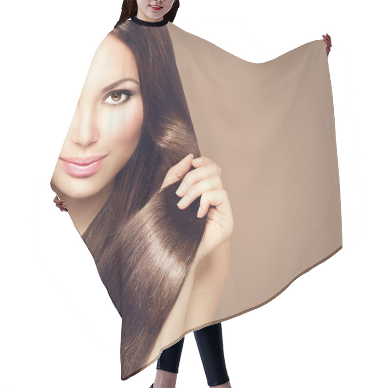 Personality  Girl With Healthy Brown Hair Hair Cutting Cape