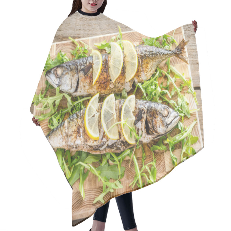 Personality  Grilled Mackerel With Fresh Arugula Hair Cutting Cape