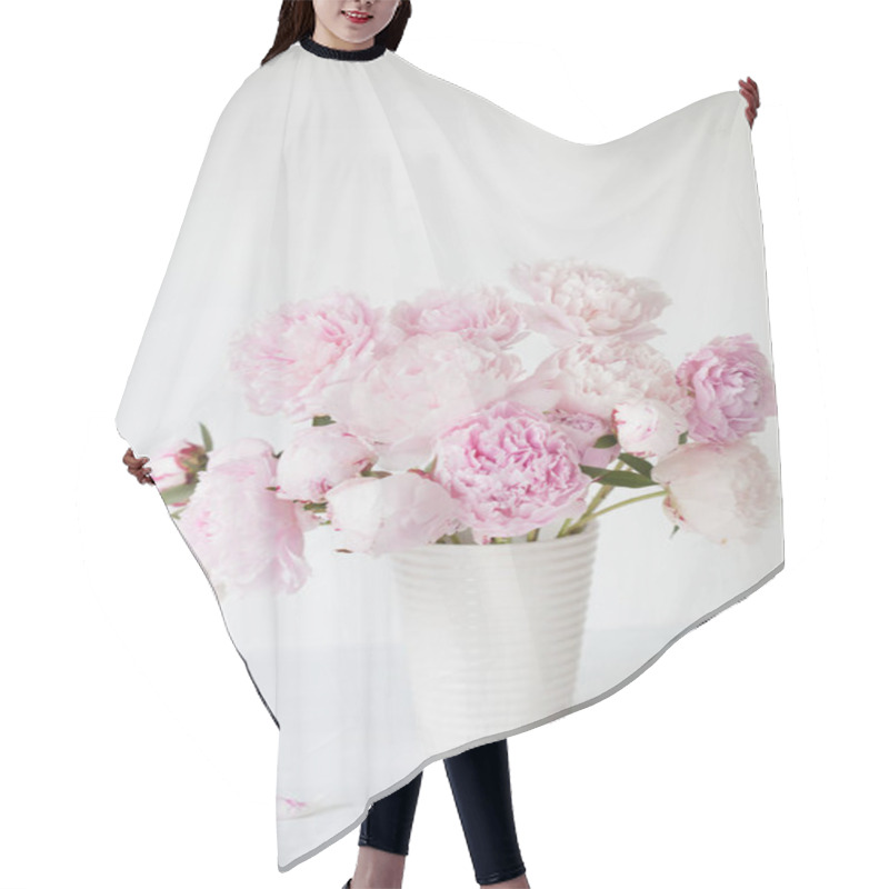 Personality  Beautiful Pink Peony Flowers Bouquet In Vase Hair Cutting Cape