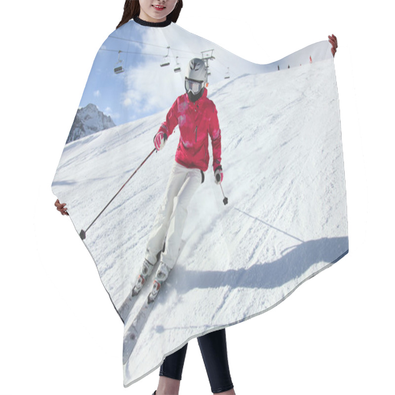 Personality  Young Woman Skiing Hair Cutting Cape