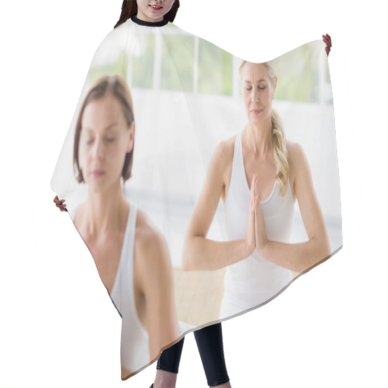 Personality  Women Performing Yoga Hair Cutting Cape