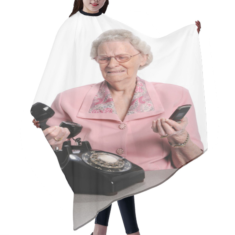 Personality  Elderly Woman Hair Cutting Cape