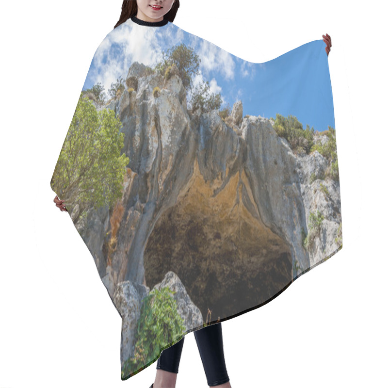 Personality  The Mountain Cave Hair Cutting Cape