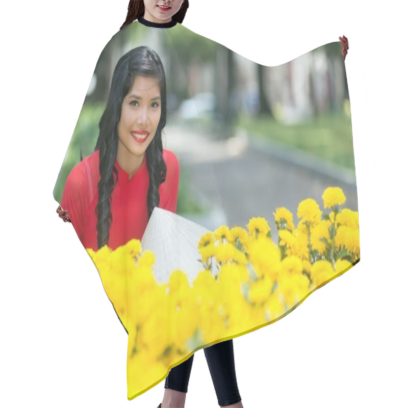 Personality  Attractive Vietnamese Woman With Yellow Flowers Hair Cutting Cape