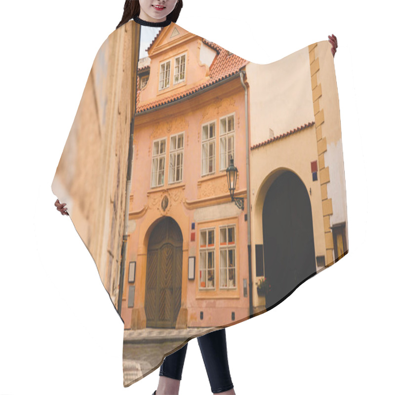 Personality  Old Town Hair Cutting Cape