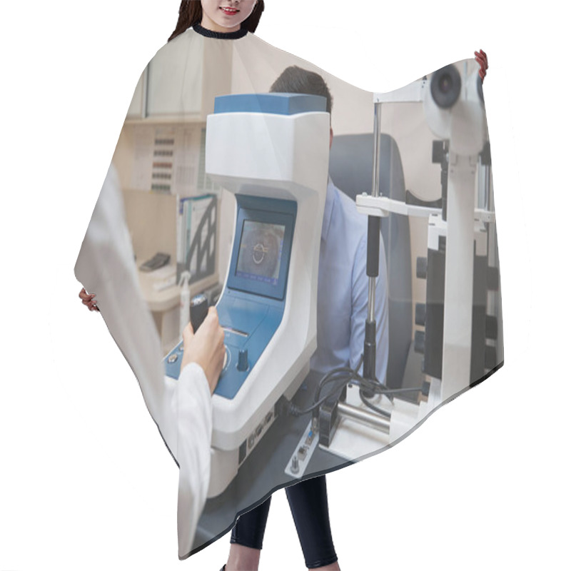 Personality  Eye Physician Checking Man Sight With Autorefractor Hair Cutting Cape