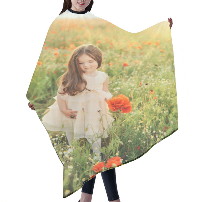 Personality  Girl On The Field With Poppies Hair Cutting Cape