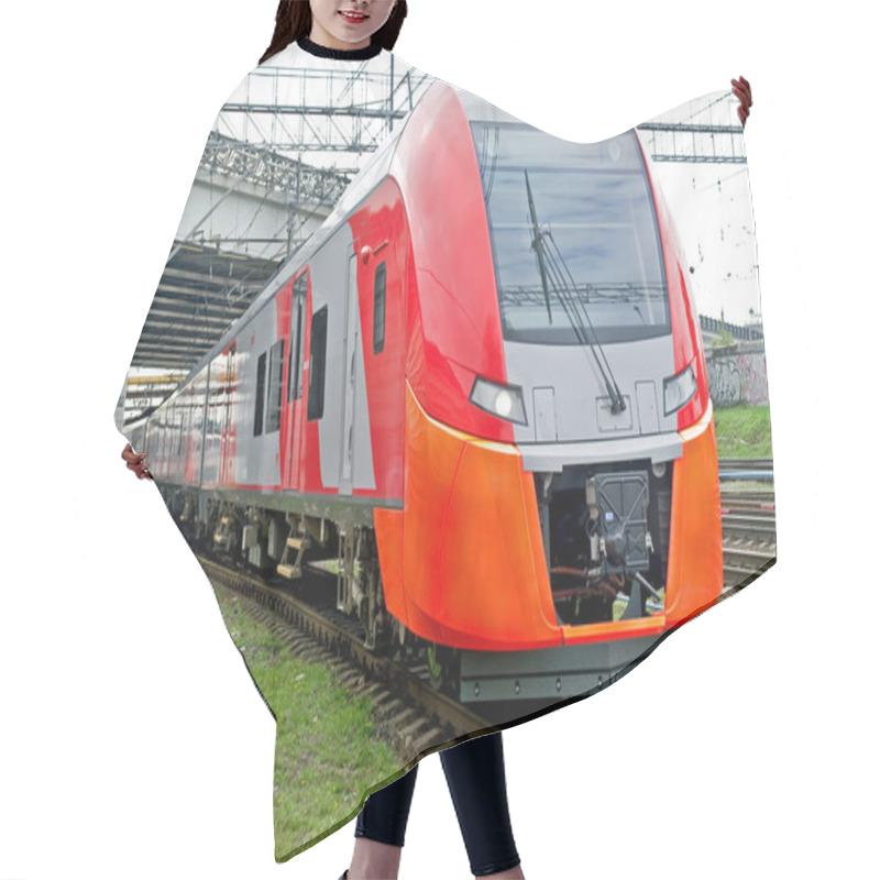 Personality  High-speed Electric Railway Train Hair Cutting Cape