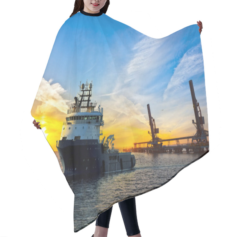 Personality  Ship In The Harbor  Hair Cutting Cape