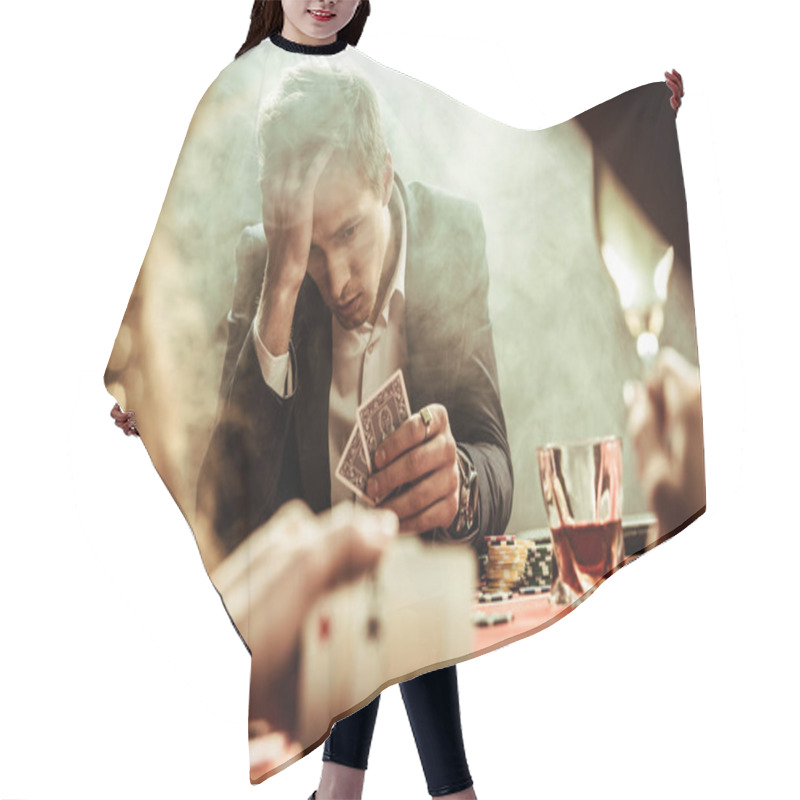 Personality  Man Playing Poker Hair Cutting Cape