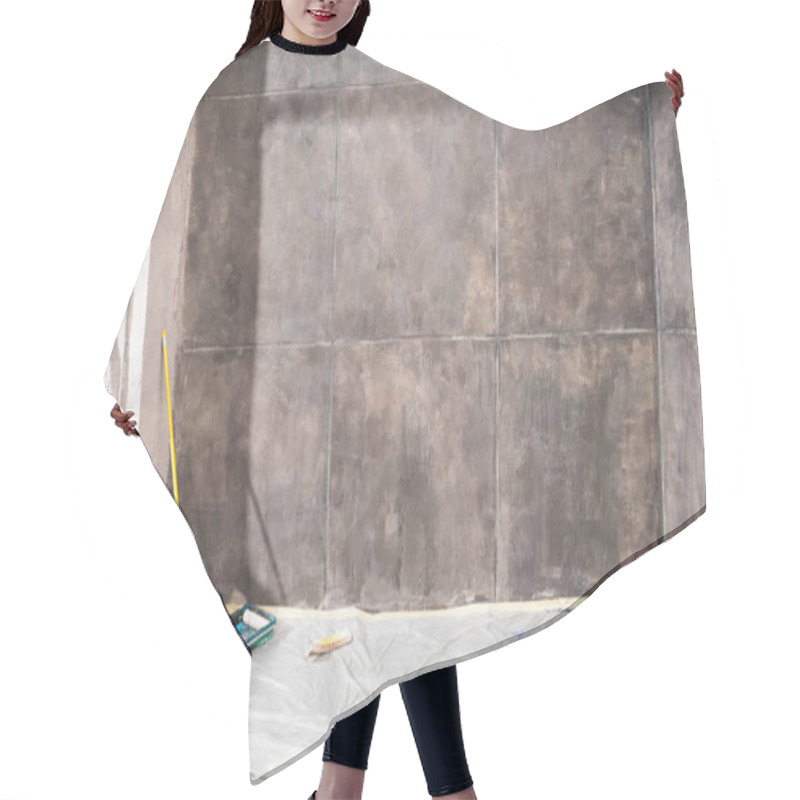 Personality  Empty Room For Renovation  Hair Cutting Cape