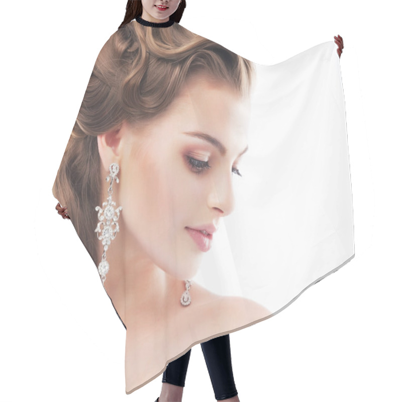 Personality  Beautiful Female Wedding Model Hair Cutting Cape