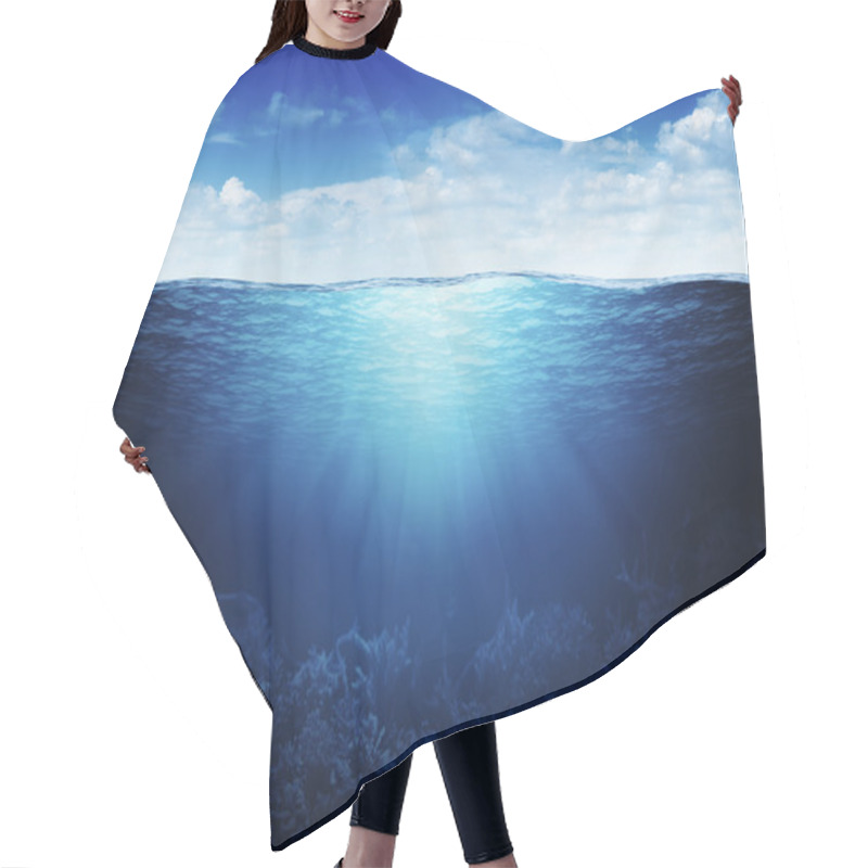 Personality  Waterline And Underwater Background Hair Cutting Cape