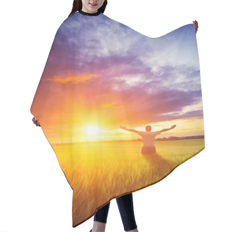 Personality  Field With Little Man Hair Cutting Cape