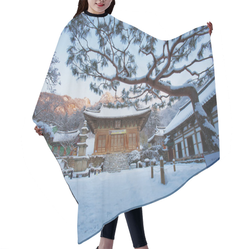 Personality  Naesosa Temple In South Korea Hair Cutting Cape