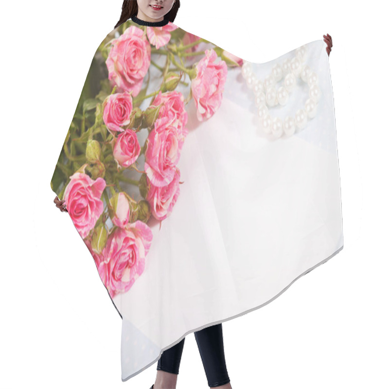 Personality  Blank Cardboard With Fresh Pink Roses Bouquet Hair Cutting Cape