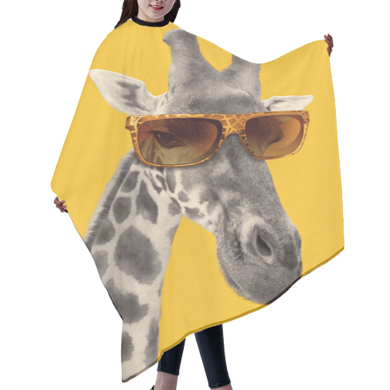 Personality  Portrait Of A Giraffe With Hipster Sunglasses Hair Cutting Cape