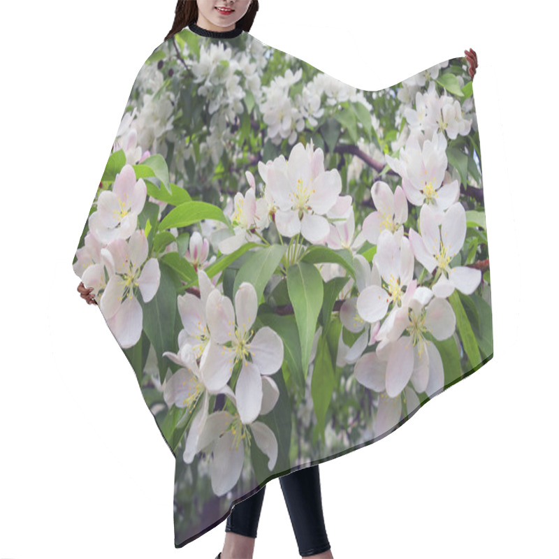 Personality  Pear Shining Delicate Flowers Hair Cutting Cape