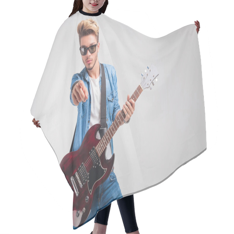 Personality  Man Wearing Sunglasses And Playing Guitar In Studio Hair Cutting Cape