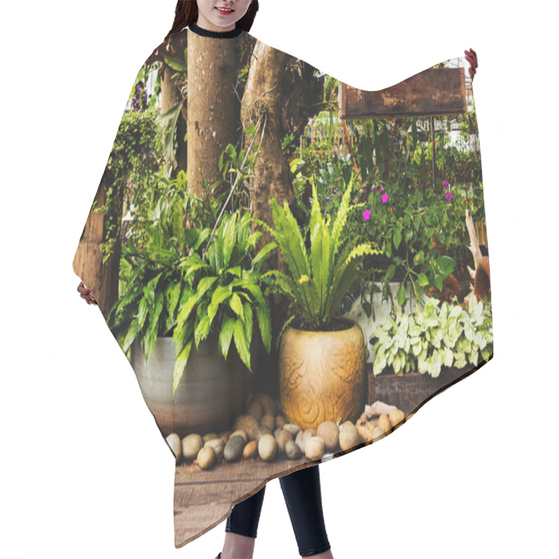 Personality  Garden Design Hair Cutting Cape