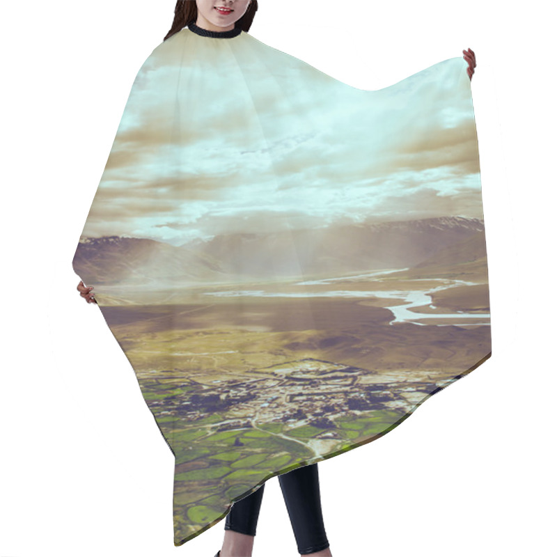 Personality  View Of Ladakh Landscape Hair Cutting Cape