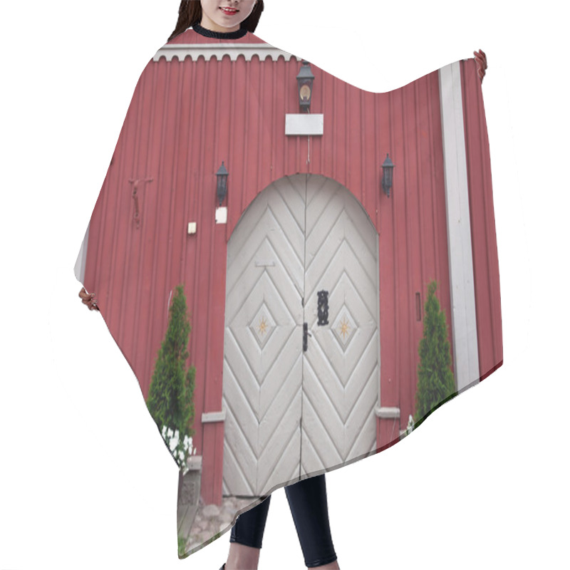 Personality  Old Double Wooden Door Hair Cutting Cape