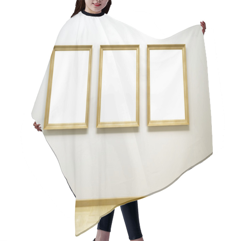 Personality  Blank Frames In The Gallery Hair Cutting Cape