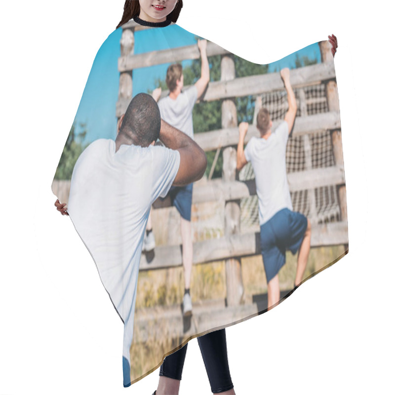 Personality  Back View Of Multicultural Soldiers Practicing Obstacle Run On Range On Summer Day Hair Cutting Cape