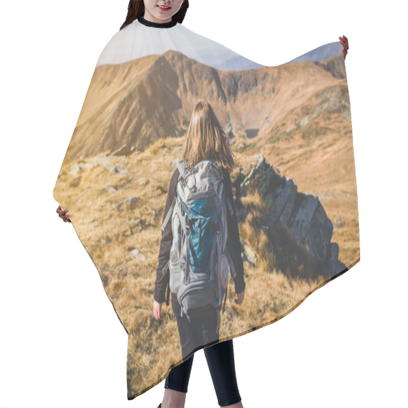 Personality  Hiker Girl Walk Into The Mountains Hair Cutting Cape