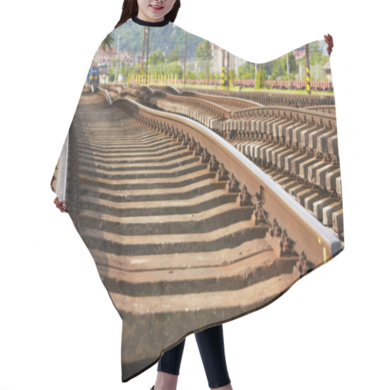 Personality  Replacement Of Railroad Track Hair Cutting Cape