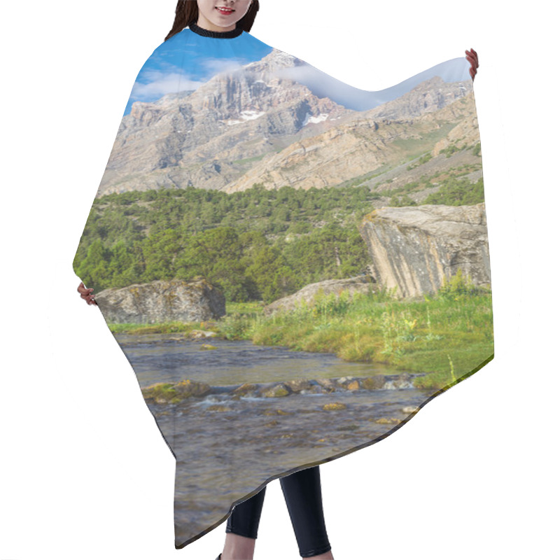 Personality  River And Mount Vertical Composition Hair Cutting Cape