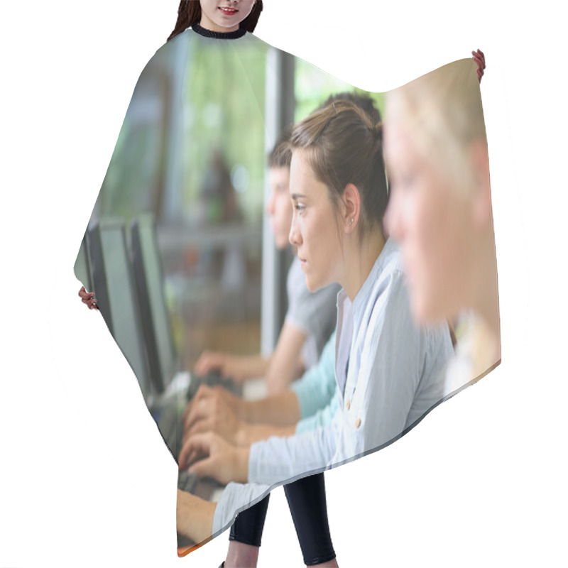 Personality  Students Working On Desktop Computer Hair Cutting Cape