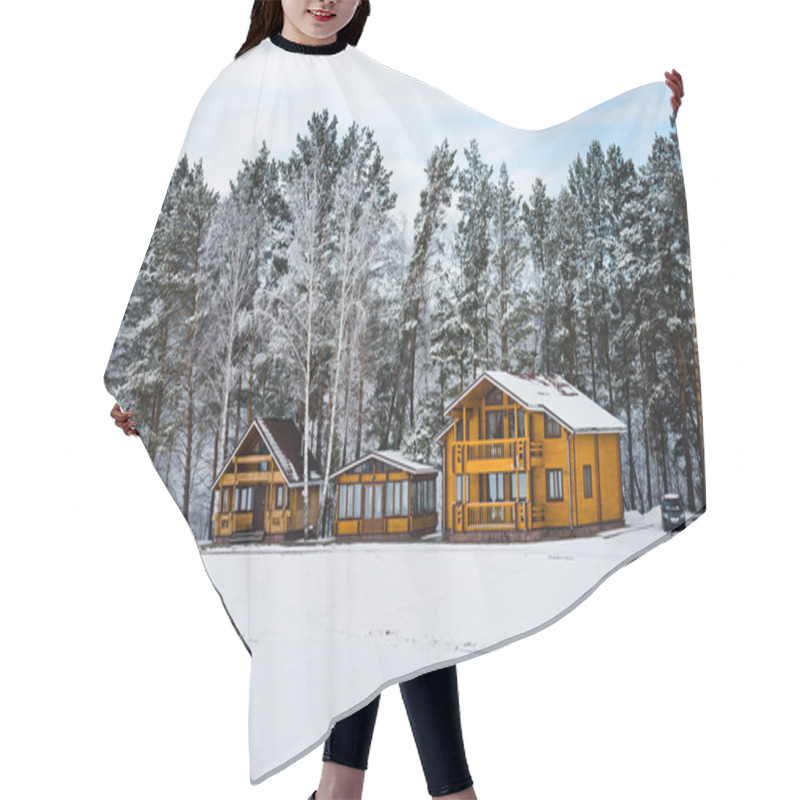 Personality  Wooden Houses Hair Cutting Cape